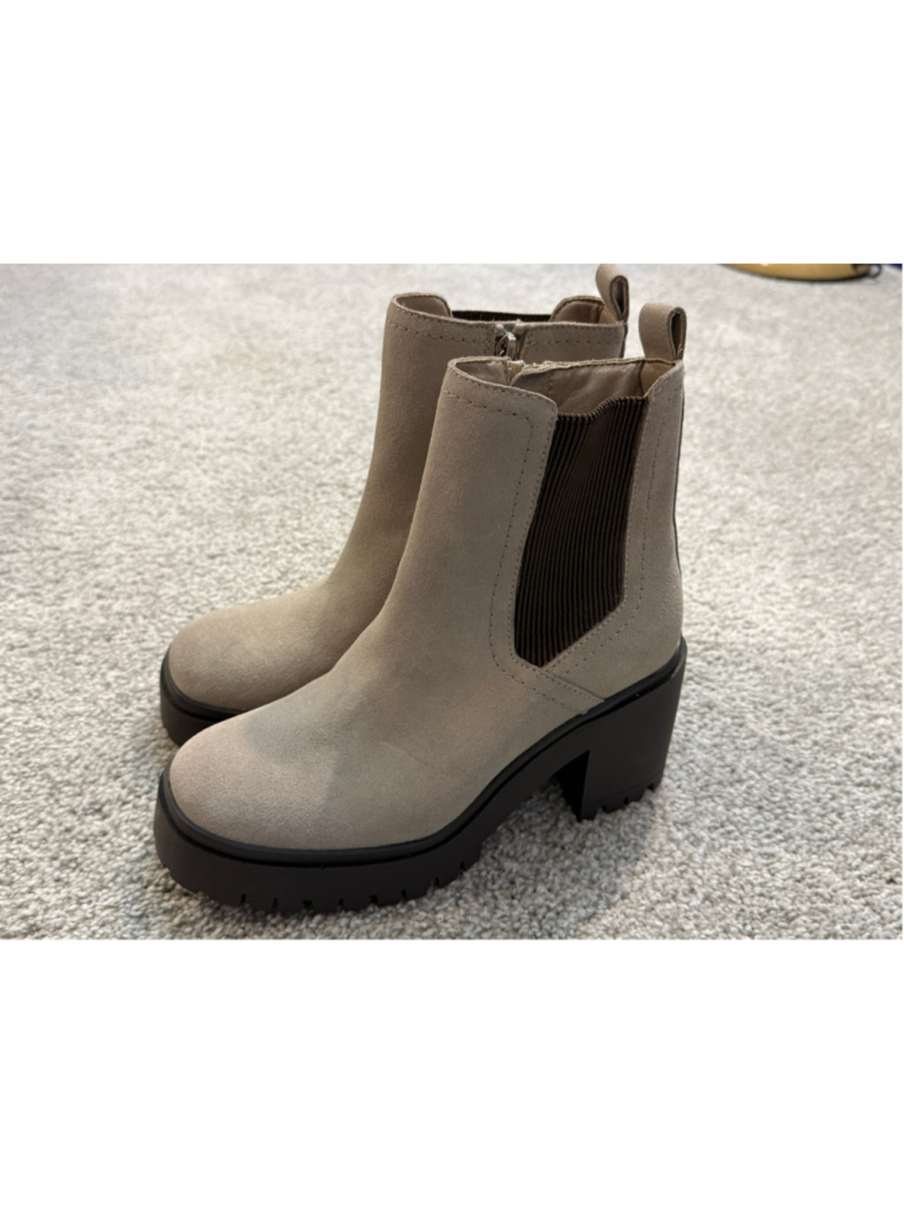 Blondo Raquel Waterproof Suede Chelsea Ankle Boots Taupe Size 6